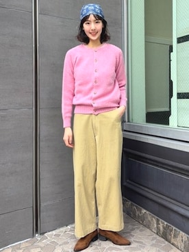 「アイテム（チノパンツ）」を使った、BEAMS BOYさん（レディース・169cm）の冬コーディネート