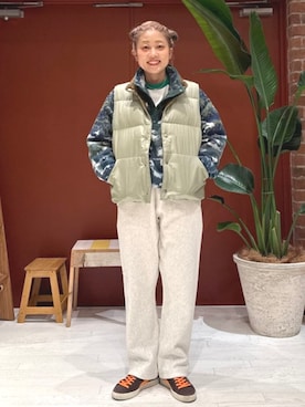 「アイテム（ダウンベスト）」を使った、BEAMS BOYさん（レディース・155cm）の秋コーディネート
