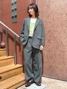 「スラックスパンツ」｜「アイテム（アクセサリー）」を使った、BEAMS BOYさん（レディース・166cm）の秋コーディネート
