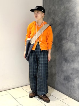 「アイテム（パーカー）」を使った、BEAMS BOYさん（レディース・154cm）の秋コーディネート