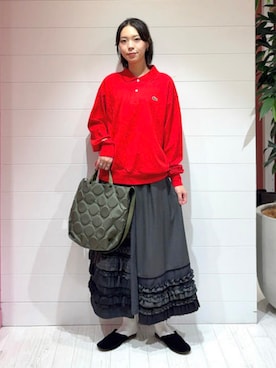 「BEAMS BOY（ビームスボーイ）のBAG'n'NOUN × BEAMS BOY / 別注 ドット バッグ（トートバッグ、グリーン系）」を使った、BEAMS BOYさん（レディース・166cm）の秋コーディネート