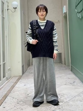 「BEAMS BOY（ビームスボーイ）のバックトゥフロント アラン ベスト（ベスト、ブルー系）」を使った、BEAMS BOYさん（レディース・155cm）の秋コーディネート