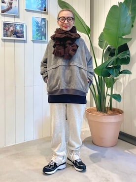 「アイテム（マフラー）」を使った、BEAMS BOYさん（レディース・151cm）の冬コーディネート