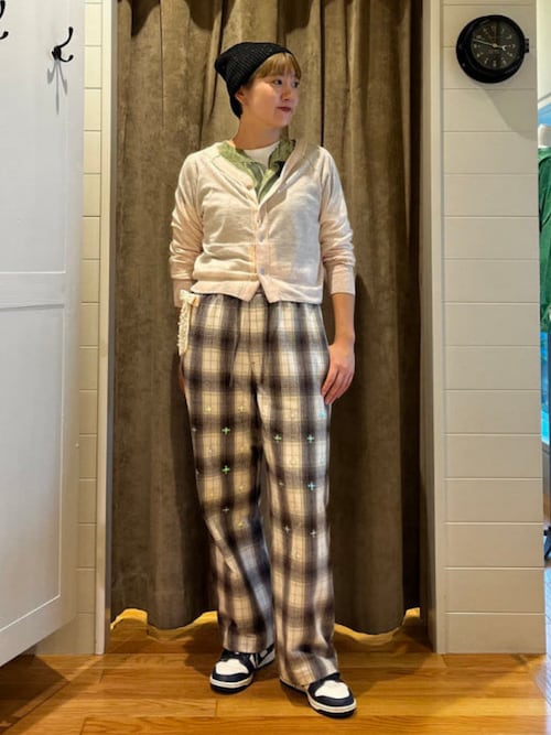 BEAMS WOMENBEAMS BOYさんのカーディガン/ボレロ「mturely / インサイド アウト カーディガン(BEAMS BOY|ビームスボーイ)」を使ったコーディネート