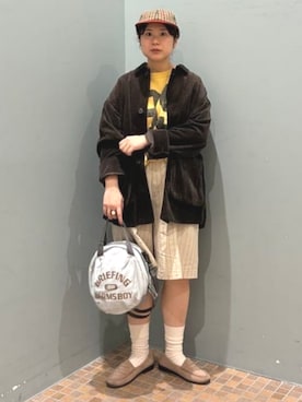 「BRIEFING(ブリーフィング)のアイテム(バッグ)」を使った、BEAMS BOYさん(レディース・161cm)の秋コーディネート