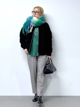 「アイテム（ストール/ショール）」を使った、ニッシさん（レディース・164cm・40代）の秋コーディネート