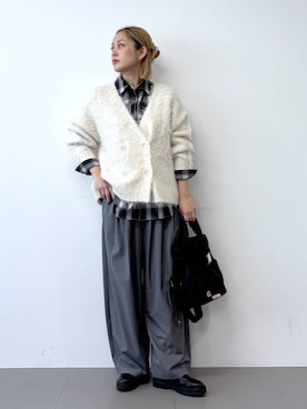 「アイテム（シュシュ）」を使った、ニッシさん（レディース・164cm）の冬コーディネート