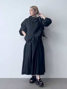 「BARNYARDSTORM（バンヤードストーム）のBARNYARDSTORM / UVカットギャザースカート＜セットアップ対応＞【UVカット】（スカート、ブラック系）」を使った、ニッシさん（レディース・164cm）の春コーディネート