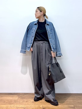「アイテム（バングル/リストバンド）」を使った、ニッシさん（レディース・164cm・40代）の秋コーディネート