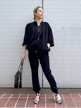 「アイテム（ヘアゴム）」を使った、ニッシさん（レディース・164cm）の秋コーディネート