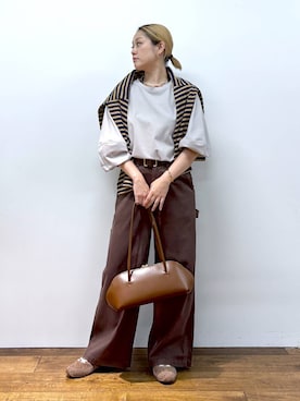 「アイテム（バングル/リストバンド）」を使った、ニッシさん（レディース・164cm・40代）の秋コーディネート