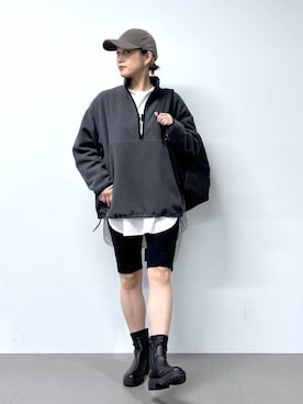 「アイテム（レギンス/スパッツ）」を使った、ニッシさん（レディース・164cm）の秋コーディネート