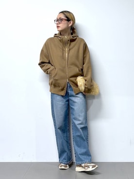 「アイテム（パーカー）」を使った、ニッシさん（レディース・164cm・40代）の秋コーディネート