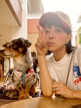 「アイテム（ペットグッズ）」を使った、mgmymdさん（レディース・163cm）の秋コーディネート