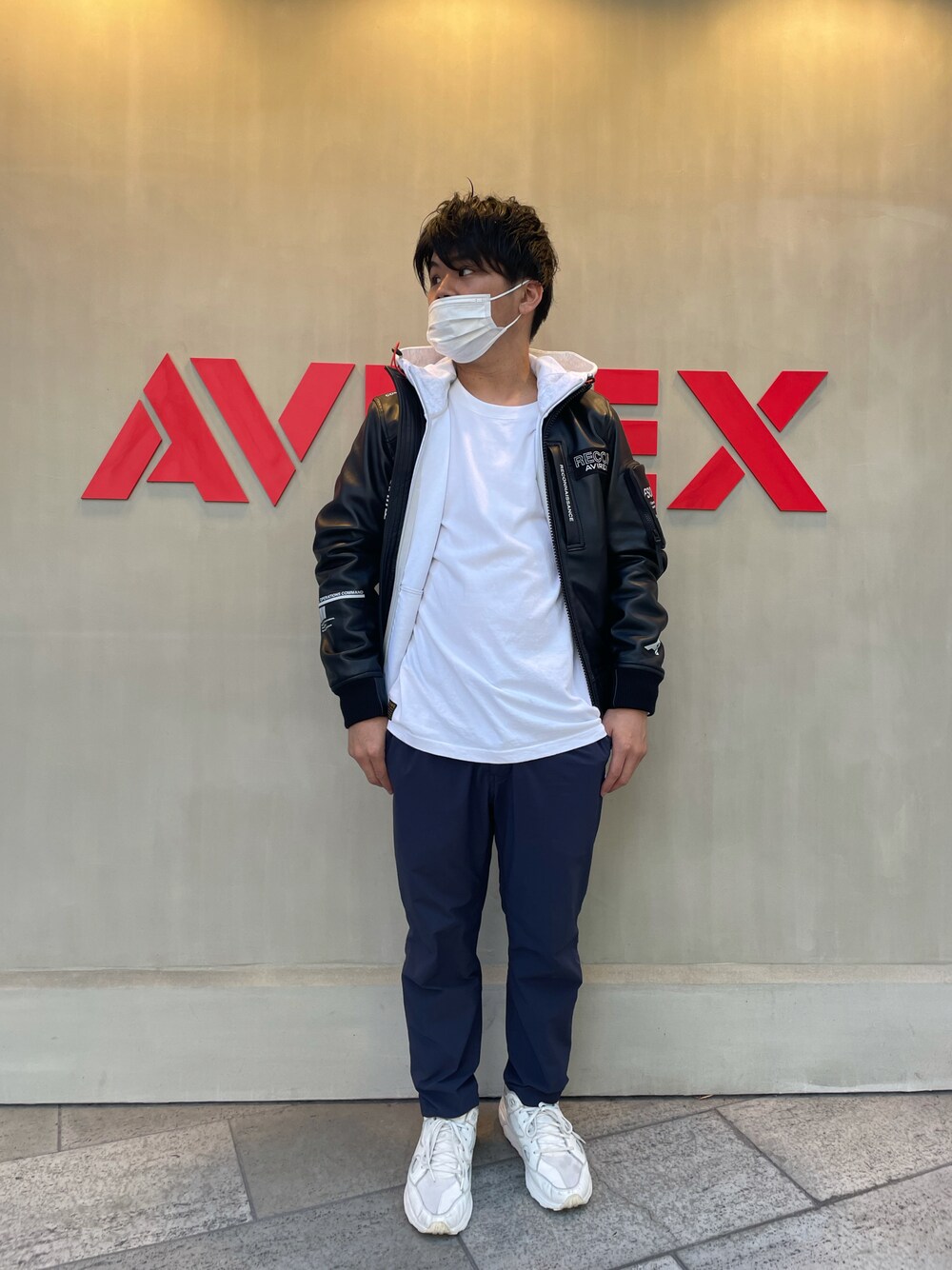 「カジュアル、アメカジ、AVIREX、シンプルコーデ、カジュアルコーデ、今日のコーデ、AVIREXBelle、AVIREX心斎橋、秋服準備はじめました、ファッションの力を信じよう」｜「AVIREXの【AVIREX FLYER’S】パーカー スウェット / LS PARKA SWEAT AF / アヴィレックス / AVIREX（パーカー、グレー系）」を使った、南慎也さん（メンズ・166cm）の秋コーディネートの1枚目の写真