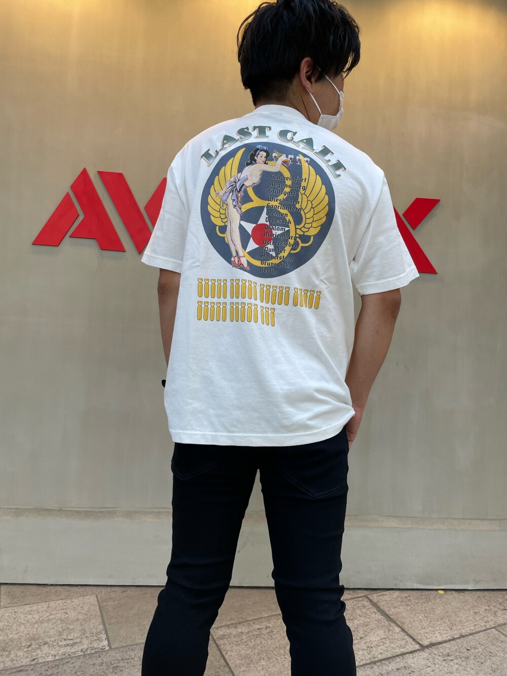 「AVIREX、AVIREXBelle、AVIREX心斎橋、夏コーデ、シンプルコーデ、カジュアルコーデ、休日コーデ、ラフコーデ、おしゃれさんと繋がりたい、ファッションの力を信じよう、今日のコーデ、オトナカジュアル、Tシャツ、ootd、スニーカーコーデ」｜「AVIREXの【REVIVAL COLLECTION】半袖 Tシャツ / S/S T-SHIRT / アヴィレックス / AVIREX（Tシャツ/カットソー、ホワイト系）」を使った、南慎也さん（メンズ・166cm）の夏コーディネートの1枚目の写真