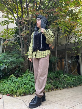 「アイテム（ニットキャップ/ビーニー、グレー系）」を使った、ca4laさん（レディース・162cm）の冬コーディネート