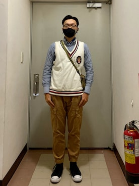 「roots（ルーツ）のアイテム」を使った、Azuma さん（メンズ・168cm）の秋コーディネート