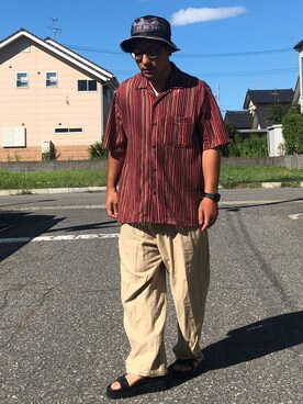 「BAYFLOW（ベイフロー）のパターンレースシャツ（シャツ/ブラウス、レッド系）」を使った、kobayasi27さん（メンズ・173cm）の夏コーディネート