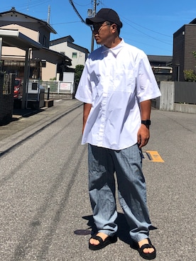 「UNIQLO（ユニクロ）のアイテム（シャツ/ブラウス、ホワイト系）」を使った、kobayasi27さん（メンズ・173cm）の夏コーディネート
