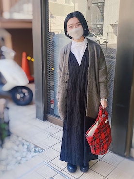 「AURALEE（オーラリー）のアイテム（カーディガン/ボレロ）」を使った、ma---riさん（レディース・151cm）の秋コーディネート