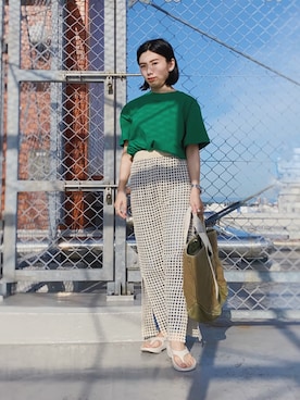 「カラーTシャツ」｜「アイテム（サンダル）」を使った、ma---riさん（レディース・151cm）の春コーディネート