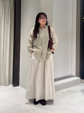 「かぐれ（カグレ）のコットンドットスカート（スカート、ホワイト系）」を使った、ののさん（レディース・160cm）の秋コーディネート