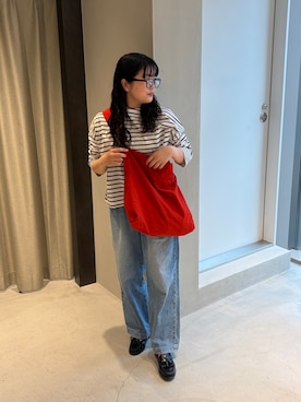 「かぐれ（カグレ）のコットンショルダーバッグ（ショルダーバッグ、レッド系）」を使った、ののさん（レディース・160cm）の春コーディネート