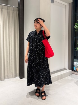 「URBAN RESEARCH DOORS（アーバンリサーチドアーズ）のリネンリヨセルドットワンピース（ワンピース、ブラック系）」を使った、ののさん（レディース・160cm）の夏コーディネート