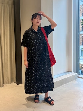 「かぐれ（カグレ）のコットンショルダーバッグ（ショルダーバッグ、レッド系）」を使った、ののさん（レディース・160cm）の夏コーディネート