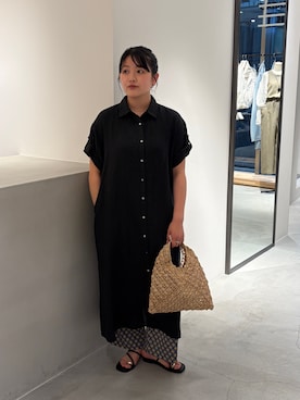 「URBAN RESEARCH DOORS（アーバンリサーチドアーズ）のリネン半袖シャツワンピース（ワンピース、ブラック系）」を使った、ののさん（レディース・160cm）の夏コーディネート
