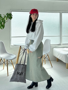 「レザー」｜「アイテム（デニムスカート）」を使った、EPIMI ÉPIMMYさん（レディース・162cm）の秋コーディネート