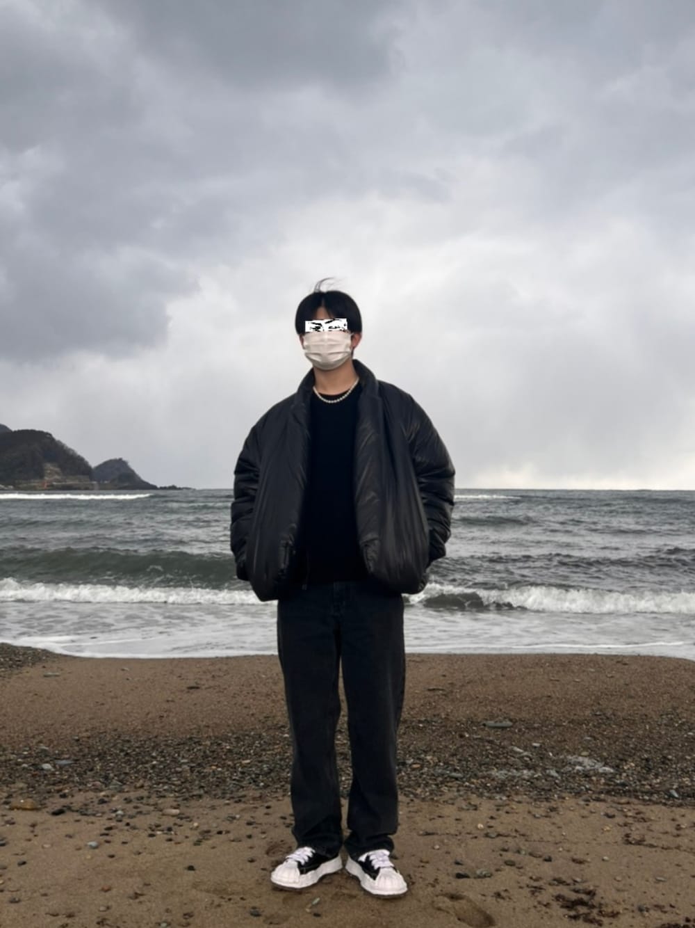 「ootd」｜「UNIQLOのアイテム（ニット/セーター、ブラック系）」を使った、HIROさん（メンズ・169cm）の春コーディネートの1枚目の写真