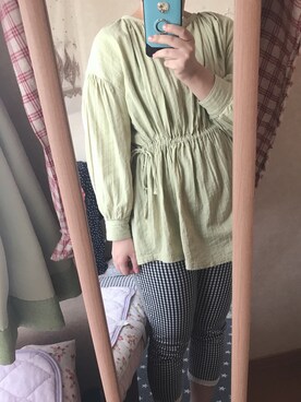「no brand（ノーブランド）のアイテム（シャツ/ブラウス、グリーン系）」を使った、yufu💐さん（レディース）の秋コーディネート