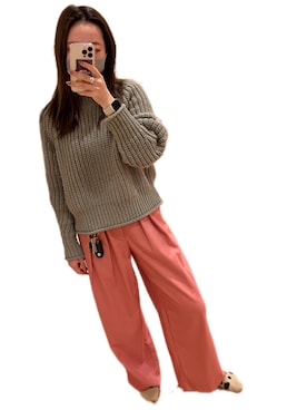 「ピスタチオ」｜「アイテム（スラックス）」を使った、怜衣さん（レディース・165cm）の春コーディネート