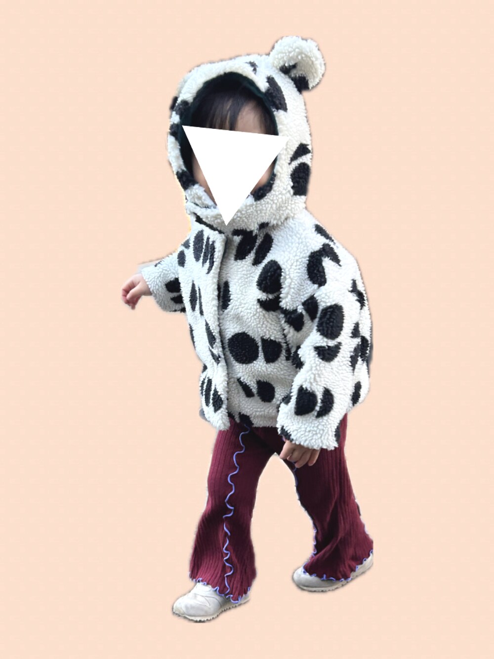 「キッズファッション、男の子、男の子コーデ、3歳、3歳5ヶ月、3歳男の子、マーキーズ(MARKEY'S)、フレアパンツ、メロウレギンス、CALMIA、HOGAN RANCH WEAR、ボアジャケット、耳付き帽子、保育園コーデ、保育園」｜「CALMIAの裏起毛テレコフレアーパンツ（その他パンツ、レッド系）」を使った、𝚖𝚒𝚣𝚞☻︎　  さん（キッズ・90cm）の冬コーディネートの1枚目の写真