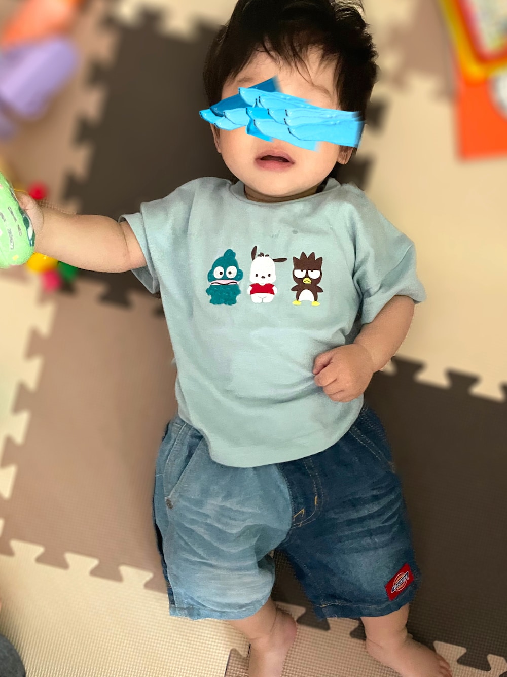 「デニムっていいよね、生後9ヶ月、ベビーコーデ、ベビー、おとこのこ、赤ちゃん、バースデイ、サンリオ、ディッキーズ(Dickies)、ブルー、Tシャツ×デニム、Tシャツ」｜「Birthdayのアイテム（Tシャツ/カットソー、ブルー系）」を使った、𝚖𝚒𝚣𝚞☻︎　  さん（キッズ・70cm）の夏コーディネートの1枚目の写真