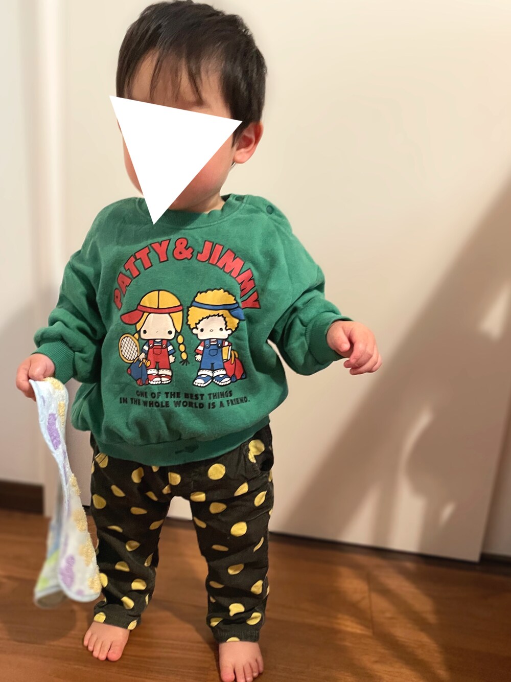 「キッズコーデ、男の子、ベビーコーデ、1歳、1歳3ヶ月、保育園コーデ、保育園、男の子ベビー、１歳男の子、ミキハウス、バースデイ、futafuta、パティーアンドジミー、ドットパンツ、スウェット」｜「MIKI HOUSEのアイテム（パンツ、ブラック系）」を使った、𝚖𝚒𝚣𝚞☻︎　  さん（キッズ・70cm）の冬コーディネートの1枚目の写真