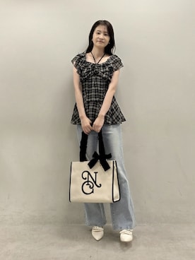 「one after another NICE CLAUP(ワンアフターアナザーナイスクラップ)のフロントリボンブラウス(シャツ/ブラウス、ブラック系)」を使った、Megumi❤︎さん(レディース・165cm)の夏コーディネート