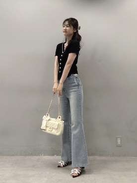 「one after another NICE CLAUP（ワンアフターアナザーナイスクラップ）のビジュー釦アイレット半袖ニット（Knitwear、ブラック系）」を使った、Megumi❤︎さん（レディース・165cm）の春コーディネート