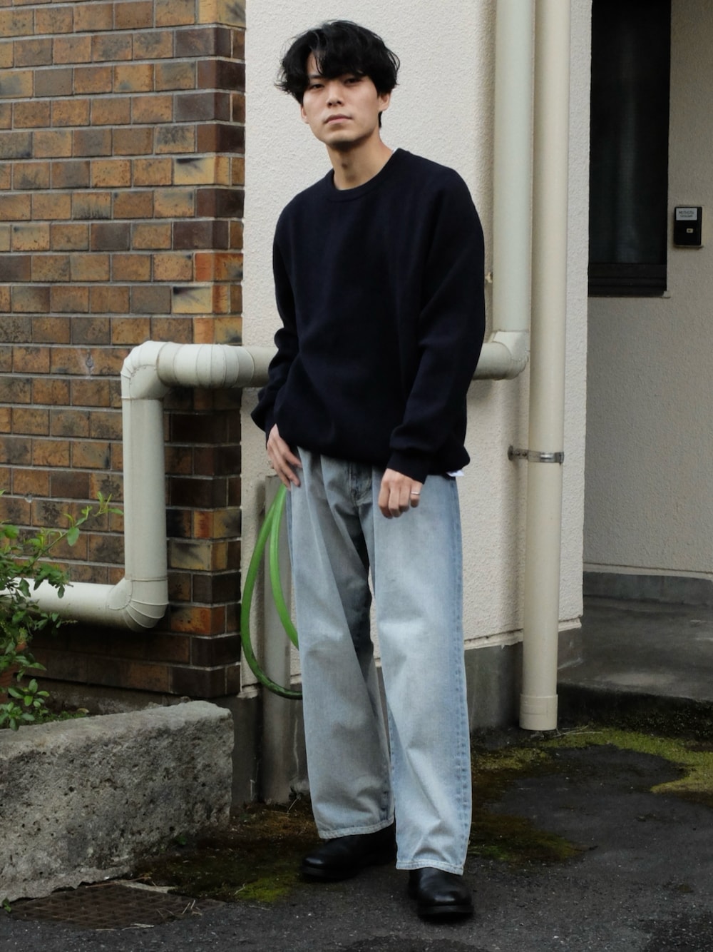 「新星WEARISTAにエントリー、低身長、低身長コーデ、低身長男子、UNIQLO、ユニクロ、スウェット、デニム、スニーカー、休日スタイル」｜「UNIQLOのアイテム（スウェット、ブルー系）」を使った、わむう_wamuさん（メンズ・164cm）の冬コーディネートの1枚目の写真
