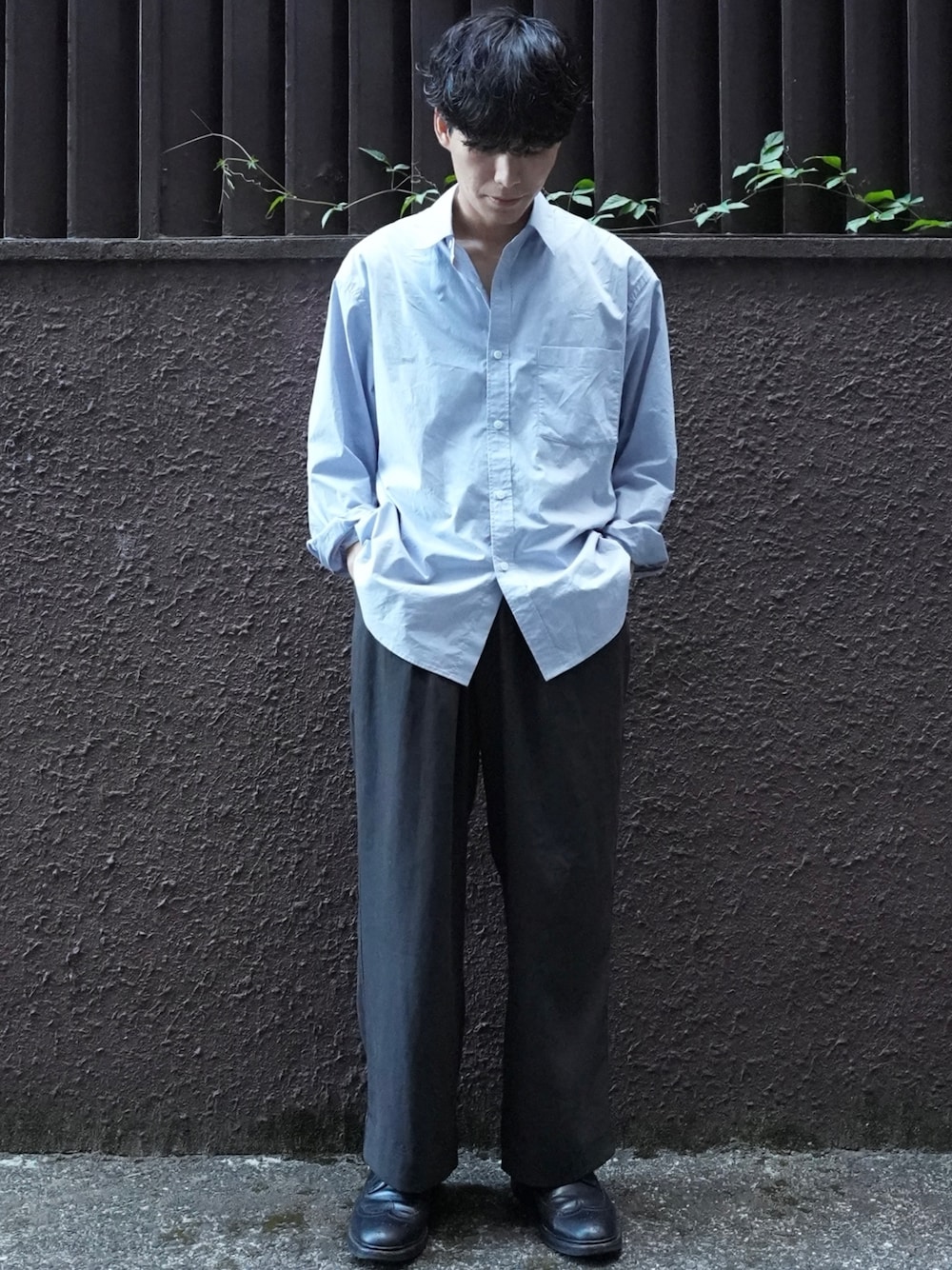 「秋服準備はじめました、シャツスタイル、スラックス、革靴、低身長、低身長コーデ、低身長男子」｜「Coming soon...のアイテム（パンツ、その他）」を使った、わむう_wamuさん（メンズ・164cm）の夏コーディネートの1枚目の写真