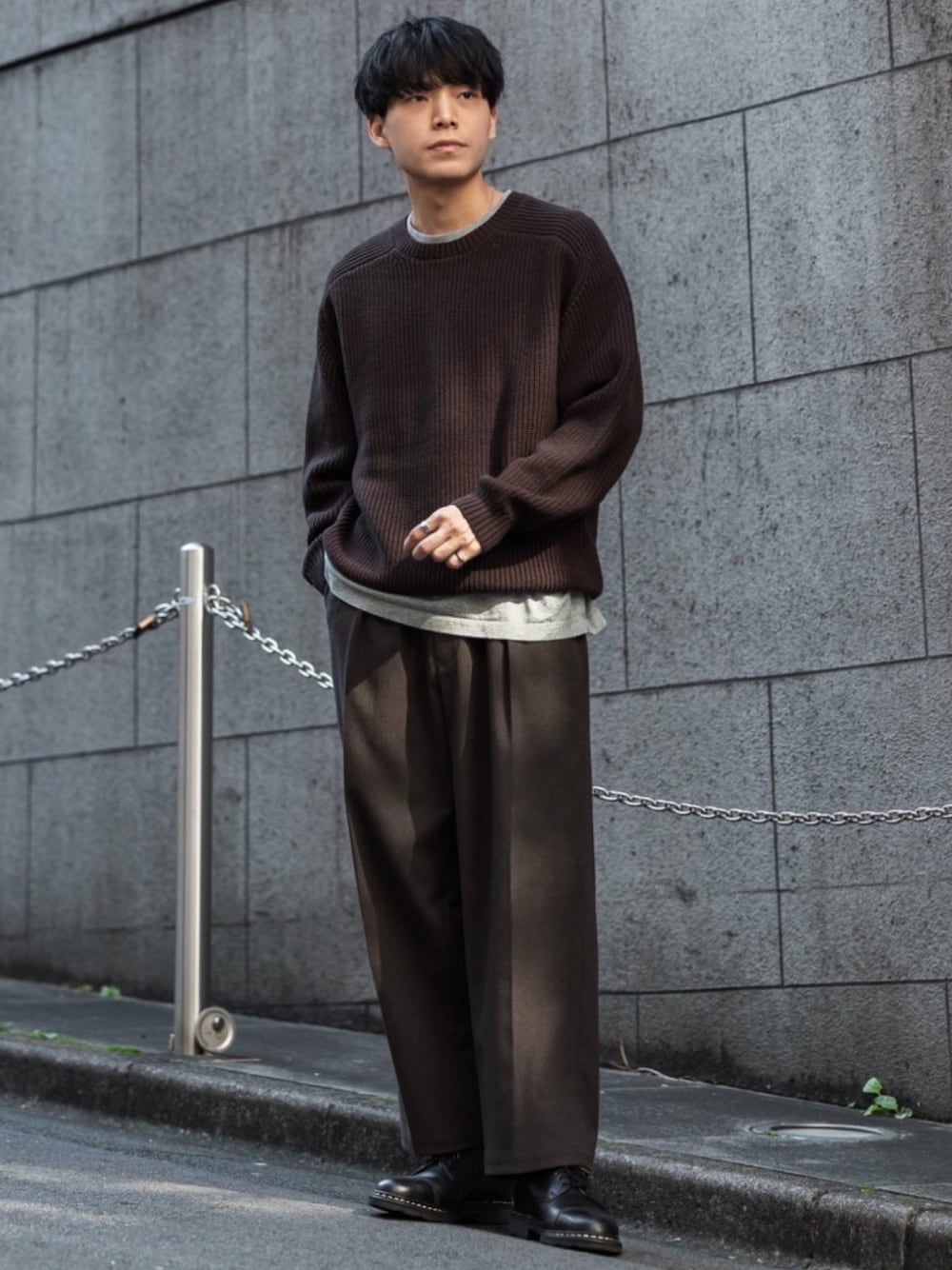 「秋のコーデ、お洒落さんとつながりたい、shiun、秋服、休日スタイル、大人カジュアル、シンプル、ワイドパンツ、ビックシルエット、カジュアル、低身長、164cm、低身長コーデ、今日のコーデ、オトナカジュアル」｜「Parabootのアイテム（ドレスシューズ、ブラック系）」を使った、わむう_wamuさん（メンズ・164cm）の秋コーディネートの1枚目の写真