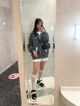 「アイテム（パーカー）」を使った、akaneさん（レディース・167cm）の夏コーディネート