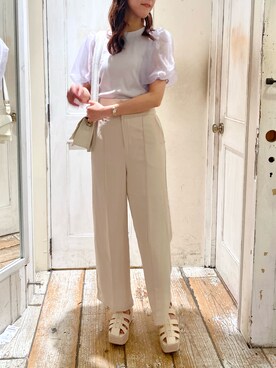 「袖ボリューム」｜「アイテム（スラックス）」を使った、akaneさん（レディース・167cm）の春コーディネート