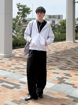 「FFEIN（フェイン）のアイテム」を使った、亮.さん（メンズ・180cm）の春コーディネート