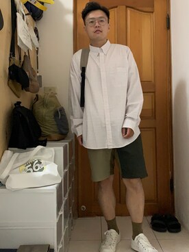 Vik Zhangさんのコーディネート