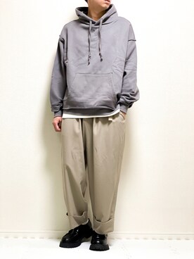 「shiki tokyo（シキトウキョウ）のアイテム（パーカー）」を使った、kazuさん（メンズ・173cm）の秋コーディネート