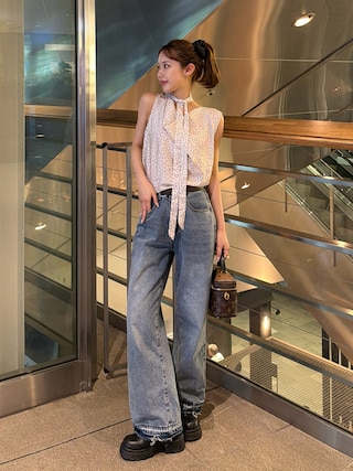 「AMELY（エミリー）のストレートデニムパンツ（デニムパンツ）」を使った、miwoさん（レディース・154cm）の夏コーディネート
