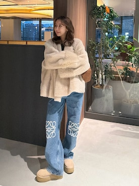 「UGG（アグ）のアイテム（シューズ）」を使った、miwoさん（レディース・154cm）の春コーディネート